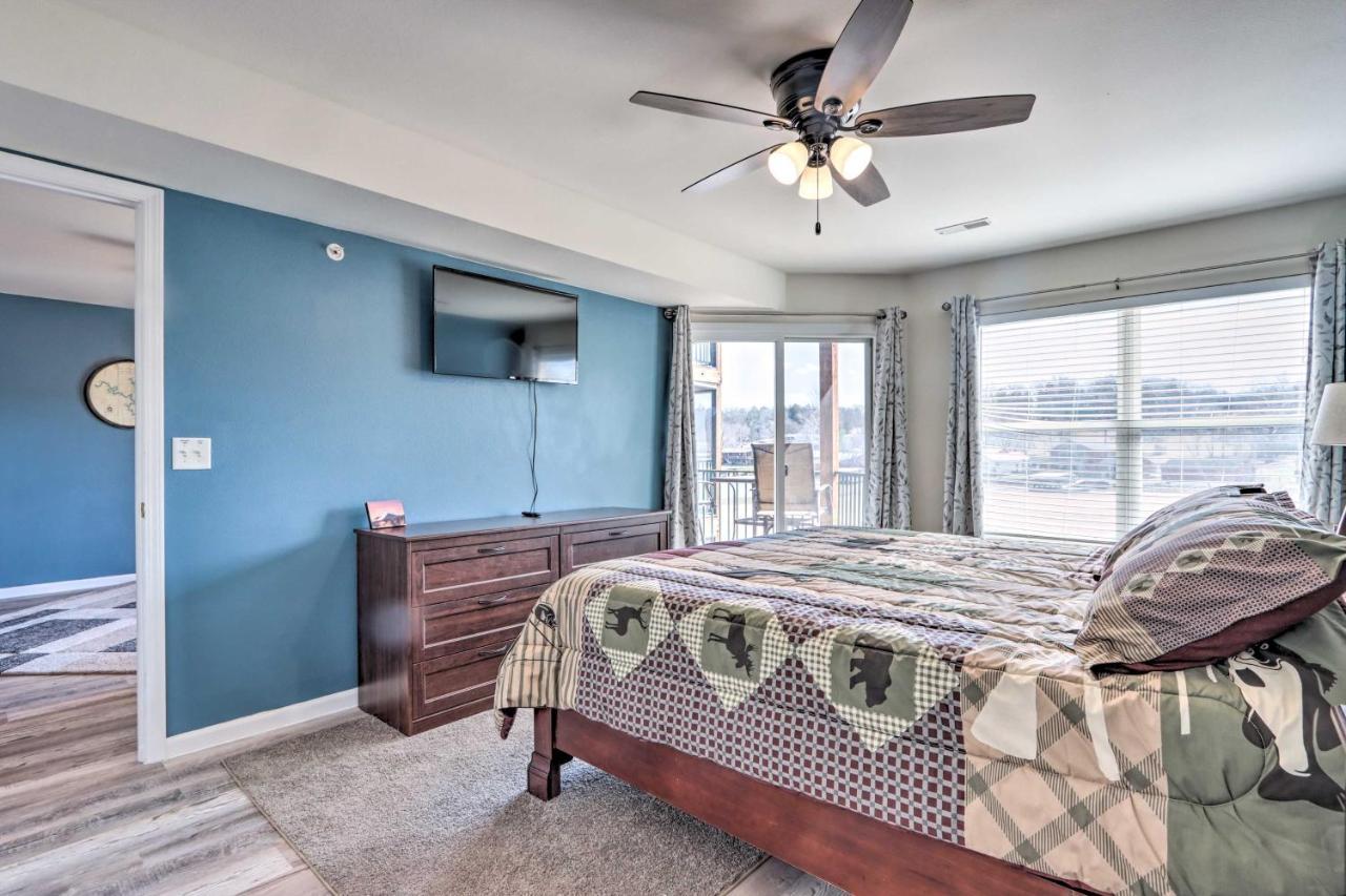 Step-Free Camdenton Condo With Boat Ramp, Dock, Slip Eksteriør bilde